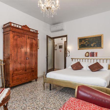 Suite Angolo Alla Stazione - Appartamento Con Terrazzo Panoramico Pavia Exterior photo