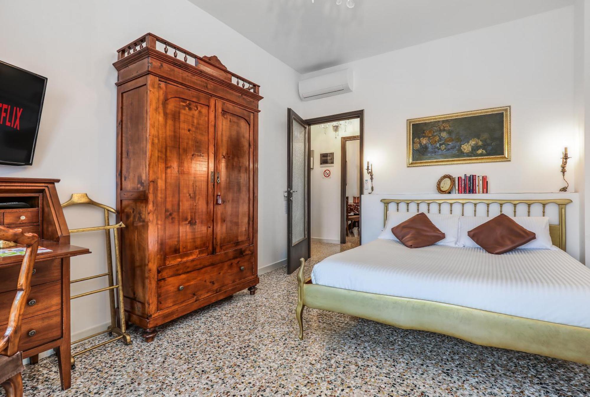 Suite Angolo Alla Stazione - Appartamento Con Terrazzo Panoramico Pavia Exterior photo