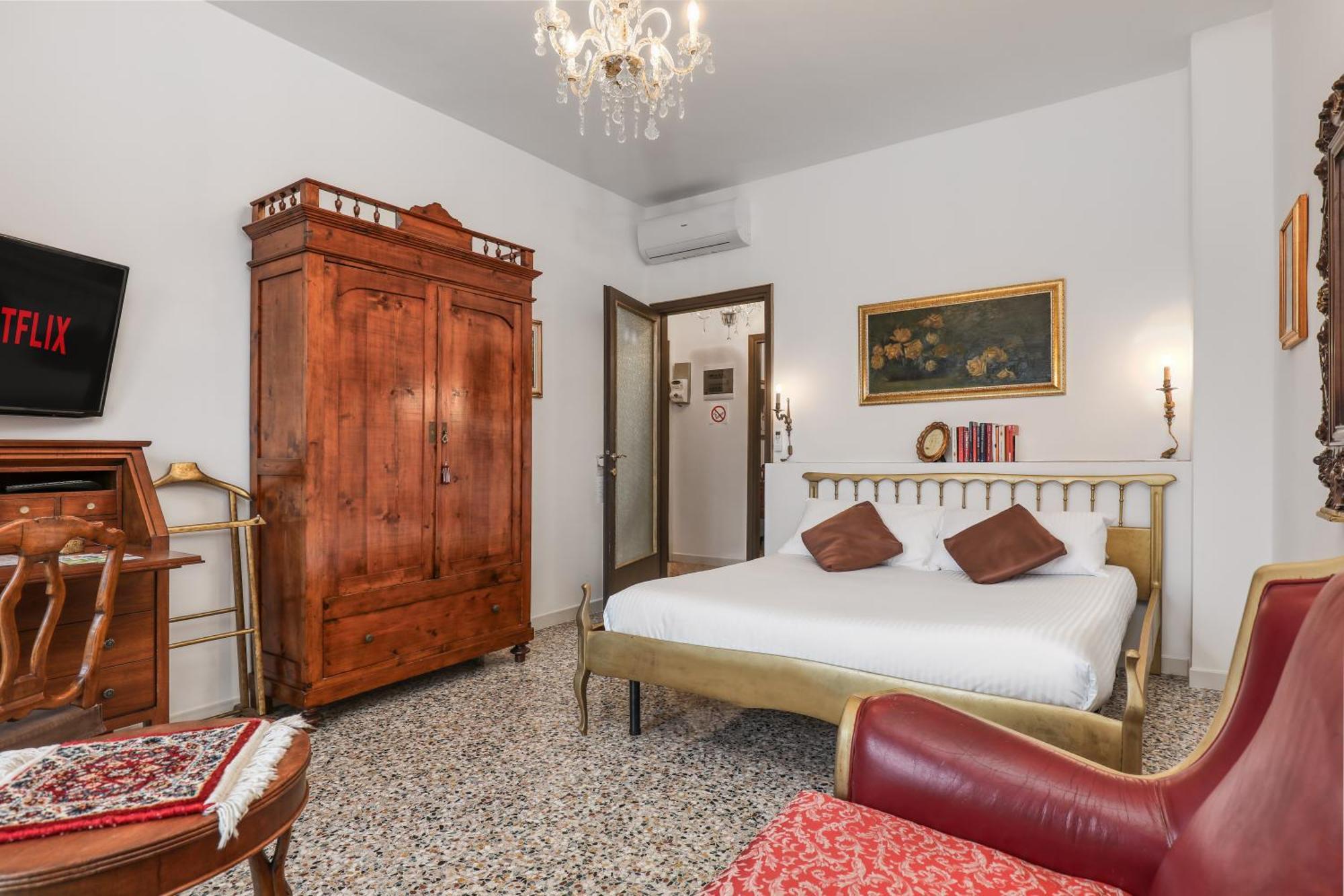 Suite Angolo Alla Stazione - Appartamento Con Terrazzo Panoramico Pavia Exterior photo